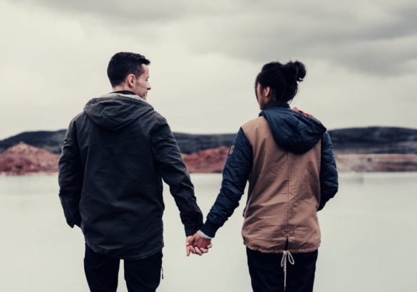 Relatietherapeut over hoe je goede gesprekken kunt voeren met je partner (zonder ruzie te krijgen)