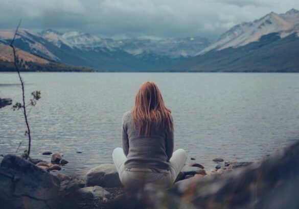 De spirituele burn-out: herken jij de alarmsignalen bij jezelf? (Zo blijf je energetisch in balans)