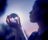 De astrologische energie van december 2025: dit kun jij deze maand verwachten