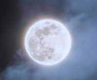 Volle maan en ascentieklachten: wat voor effect heeft dit op jou? (+ tips en meditatie)