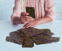 De koningin van Pentagrammen: wat betekent deze tarotkaart voor jou?
