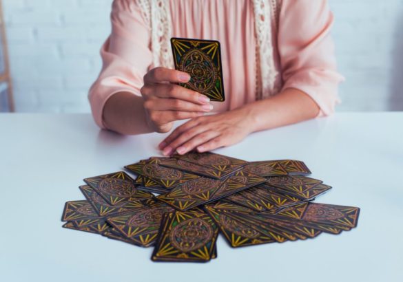 De koningin van Pentagrammen: wat betekent deze tarotkaart voor jou?