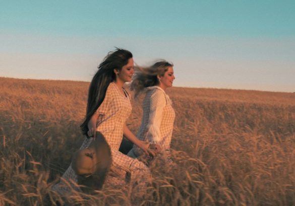 Als vrouwen de aarde dragen: waarom verhalen zo belangrijk zijn