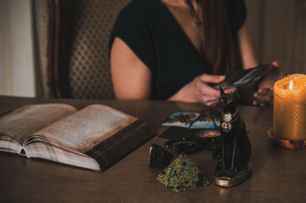 Schaduwwerk met tarot: deze tarotkaarten onthullen verborgen delen van jezelf