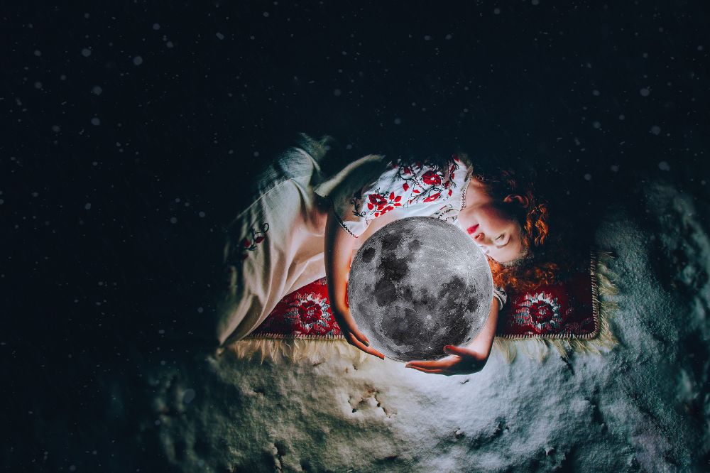 Volle maan in Leeuw 1 februari 2026: je emotionele waarheid komt naar boven (met horoscoop)