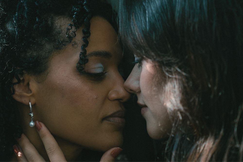 Ben jij gehecht of verliefd? Waarom een sterke hechting niet altijd gezond is