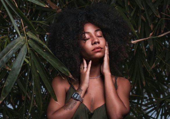 De (onverklaarbare) pijn zit niet tussen je oren: dit is mind-body geneeskunde