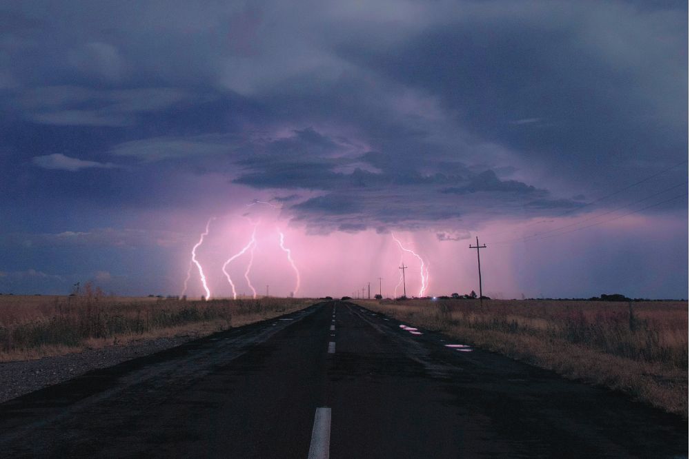 Van 3D naar 6D: waarom het leven op aarde nu chaotisch aanvoelt